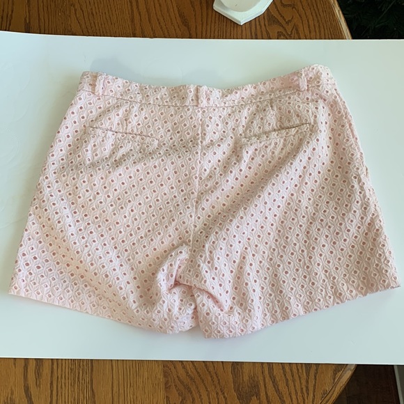 Banana Republic lace pastel pink shorts size 8 - Picture 4 of 5